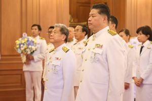 สำนักงาน กสทช. ถวายแจกันดอกไม้และลงนามถวายพระพรสมเด็จพระนางเจ้าสิริกิติ์ พระบรมราชินีนาถ พระบรมราชชนนีพันปีหลวง เนื่องในโอกาสวันเฉลิมพระชนมพรรษา 